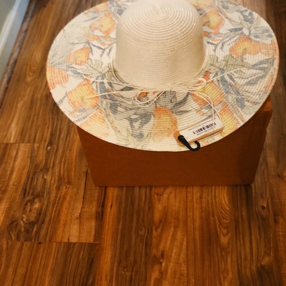 Elegant Floral Sun Hat - Cream and Orange - Picture 4 of 8